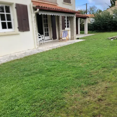 Agreable Maison De *